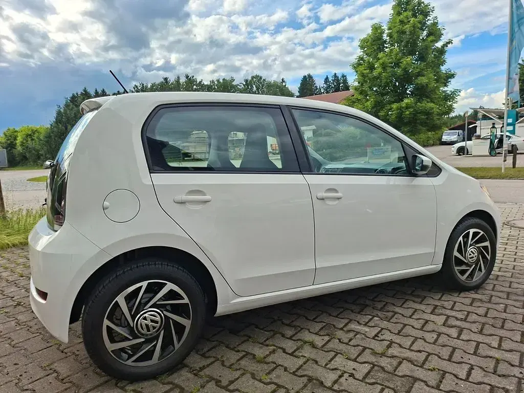 Gebraucht VW up! move up! 60 PS (44 kW) 2019 Weiß Kleinwagen