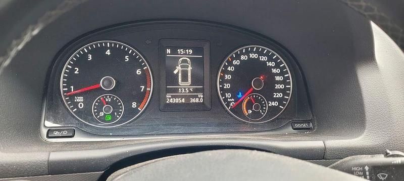 Schwarz Gebraucht 2014 VW Touran Highline Van / Kleinbus | 5.350 € (Guter Preis) - Bild 1/4