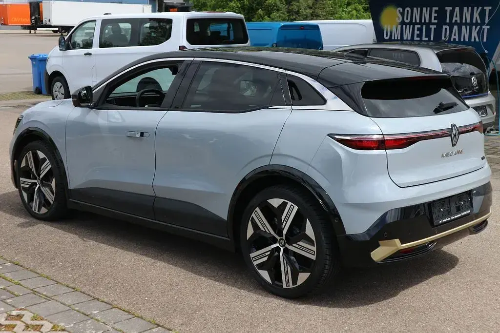 Gebraucht Renault Megane E-Tech Iconic 160 kW (218 PS) 2024 Grau Limousine