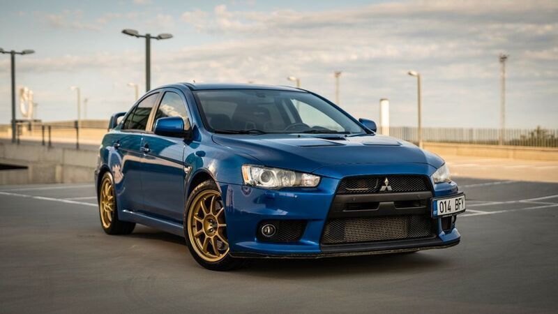 Blau Gebraucht 2011 Mitsubishi Lancer Limousine | 26.679 € (Etwas zu teuer) - Bild 1/4