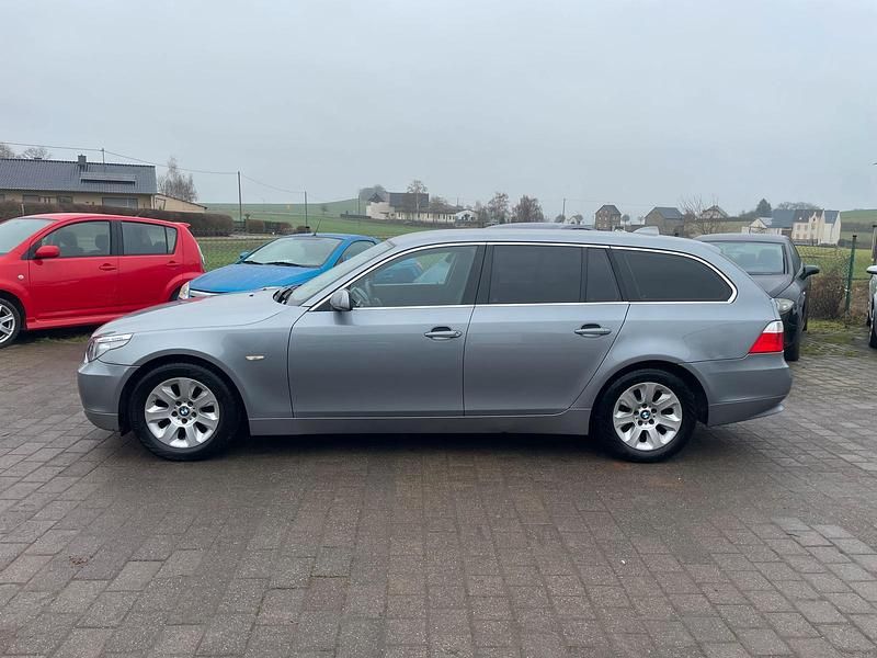 Gebraucht BMW 525 177 PS (130 kW) 2004 Silber Kombi