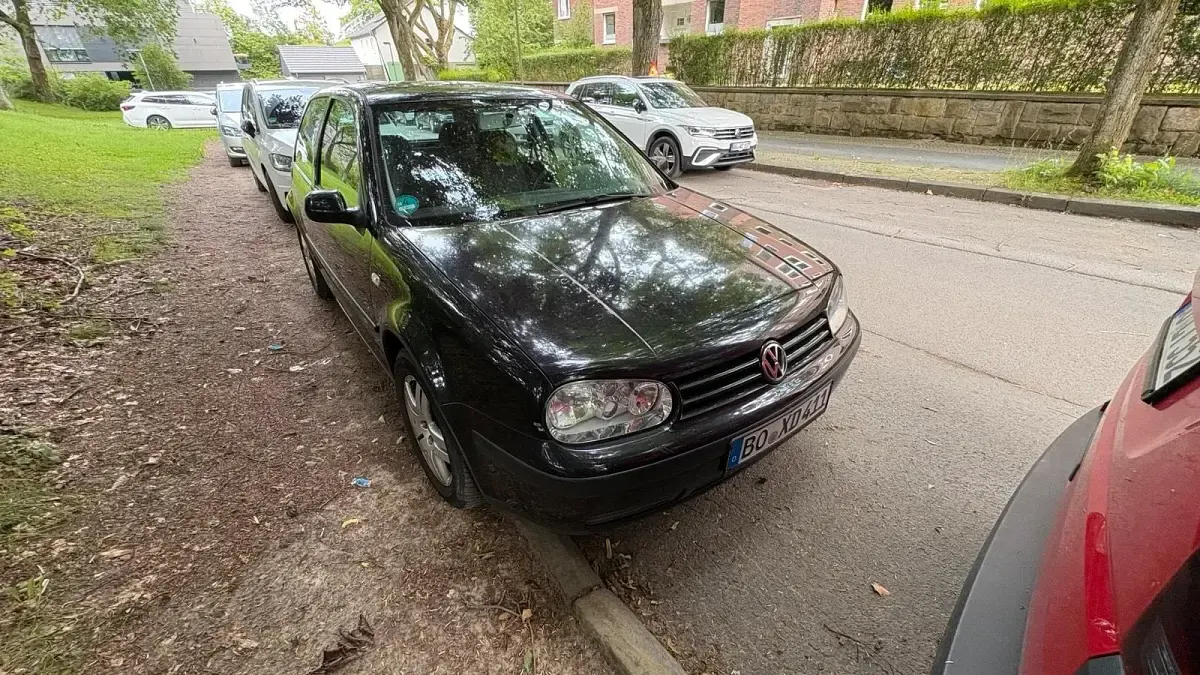 Gebraucht VW Golf IV Edition 75 PS (55 kW) 2001 Schwarz Kleinwagen