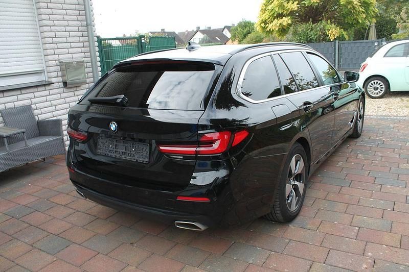 Gebraucht BMW 520 190 PS (139 kW) 2020 Schwarz Kombi