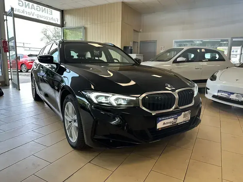 Gebraucht BMW 330 Shadowline 292 PS (214 kW) 2022 Schwarz Kombi