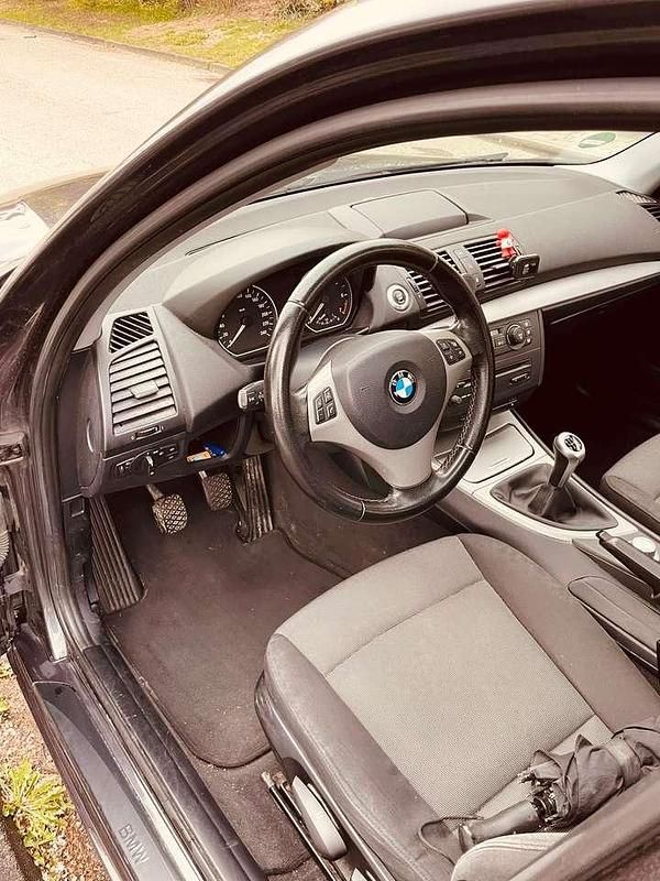 Gebraucht BMW 118 129 PS (94 kW) 2007 Kleinwagen
