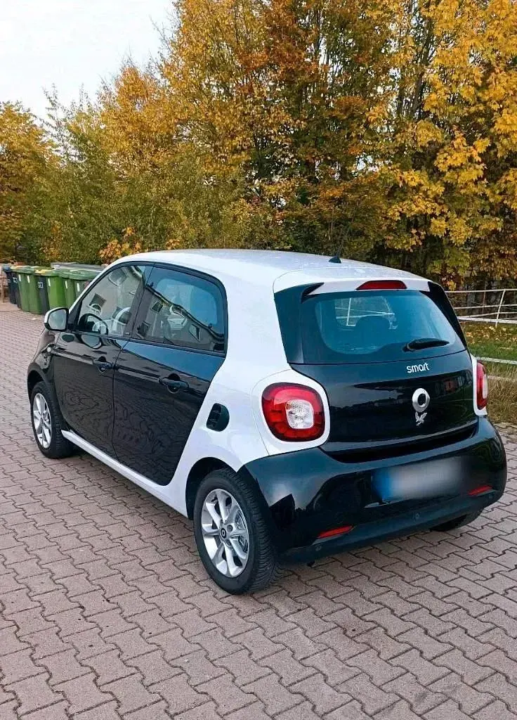 Gebraucht Smart ForFour Basis 75 PS (55 kW) 2017 Andere farben Kleinwagen