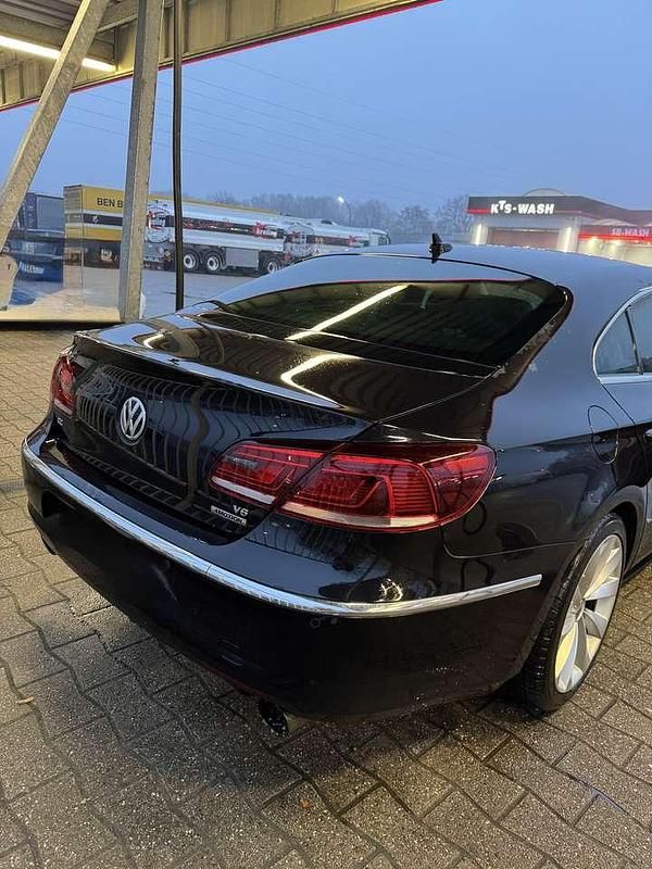 Second-hand VW CC Basis 299 CP (219 kW) 2015 Negru Berlinǎ