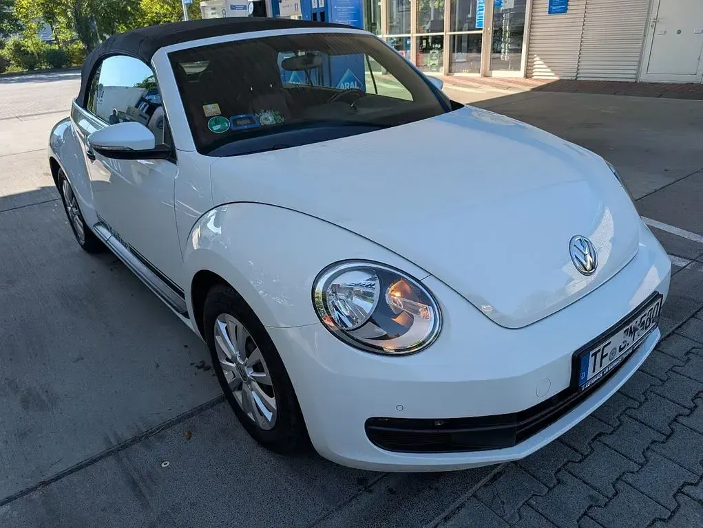 Gebraucht VW Beetle 105 PS (77 kW) 2014 Weiß Kleinwagen