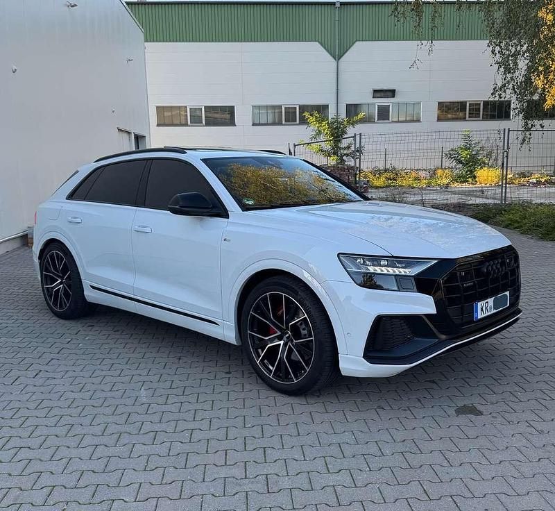 Weiß Gebraucht 2019 Audi Q8 S-Line SUV | 54.900 € (Fairer Preis) - Bild 1/4
