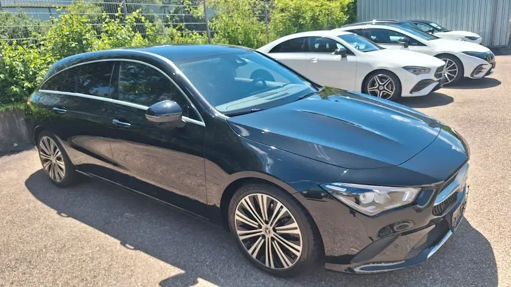 Gebraucht Mercedes CLA200 Shooting Brake Edition 163 PS (119 kW) 2020 Schwarz Kombi