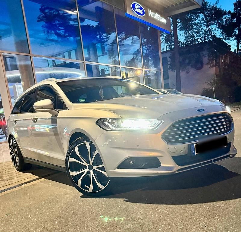 Silber Gebraucht 2017 Ford Mondeo Kombi | 11.600 € (Fairer Preis) - Bild 1/4