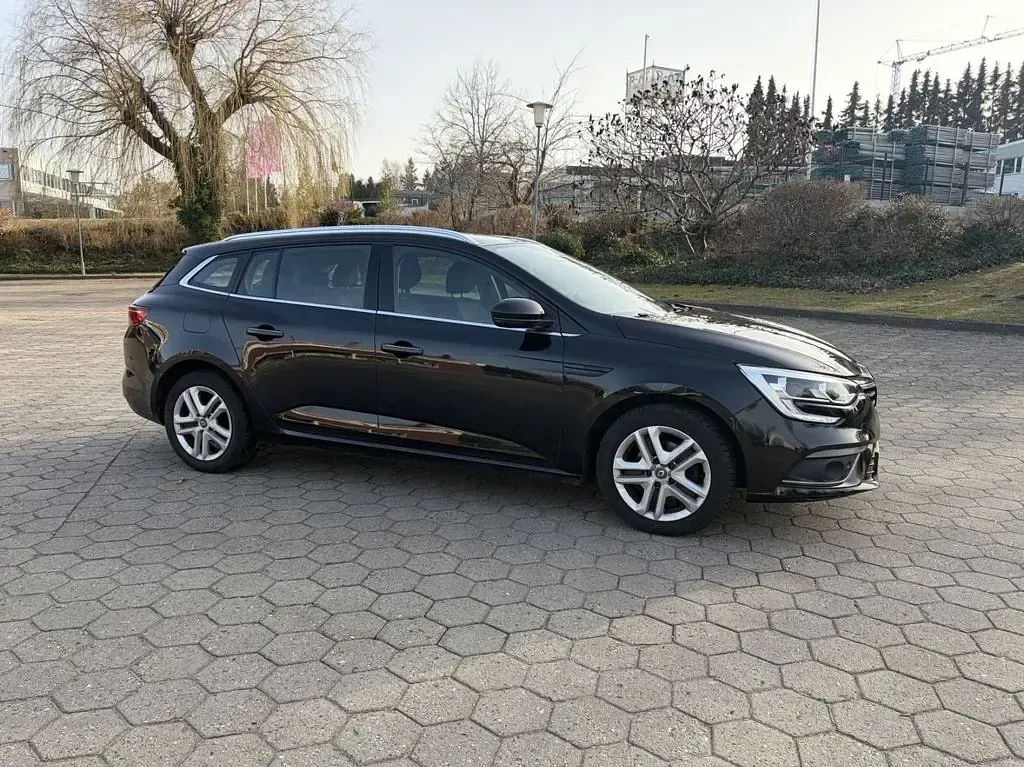 Usata Renault Mégane 116 CV (85 kW) 2019 Nero Berlina