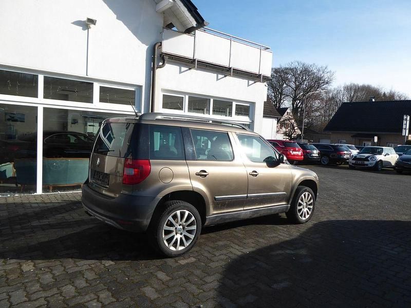 Gebraucht Skoda Yeti Experience 140 PS (102 kW) 2011 Braun SUV