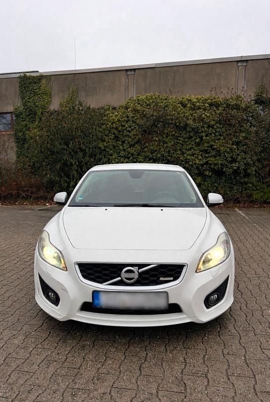 Gebraucht Volvo C30 R-Design 114 PS (83 kW) 2011 Weiß Kleinwagen