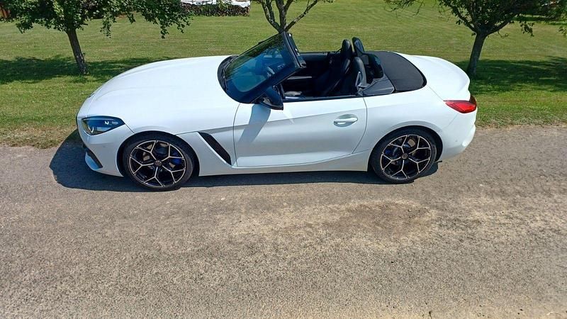 Weiß Gebraucht 2019 BMW Z4 Advantage Cabrio | 29.300 € (Fairer Preis) - Bild 1/4