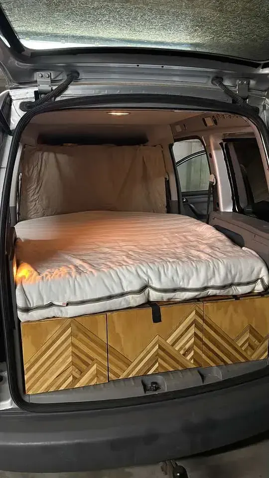 Gebraucht VW Caddy Maxi Style 140 PS (102 kW) 2009 Silber Van / Kleinbus