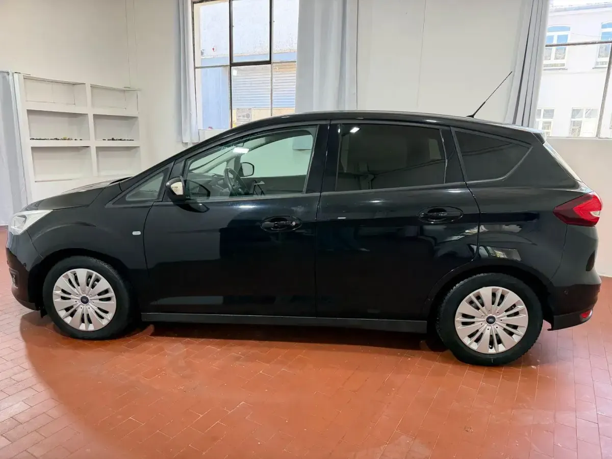 Gebraucht Ford C-MAX Business Edition 150 PS (110 kW) 2016 Schwarz Van / Kleinbus
