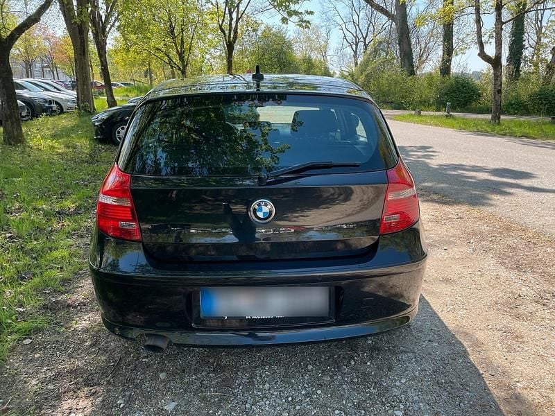 Second-hand BMW 116 116 CP (85 kW) 2009 Negru Hatchback