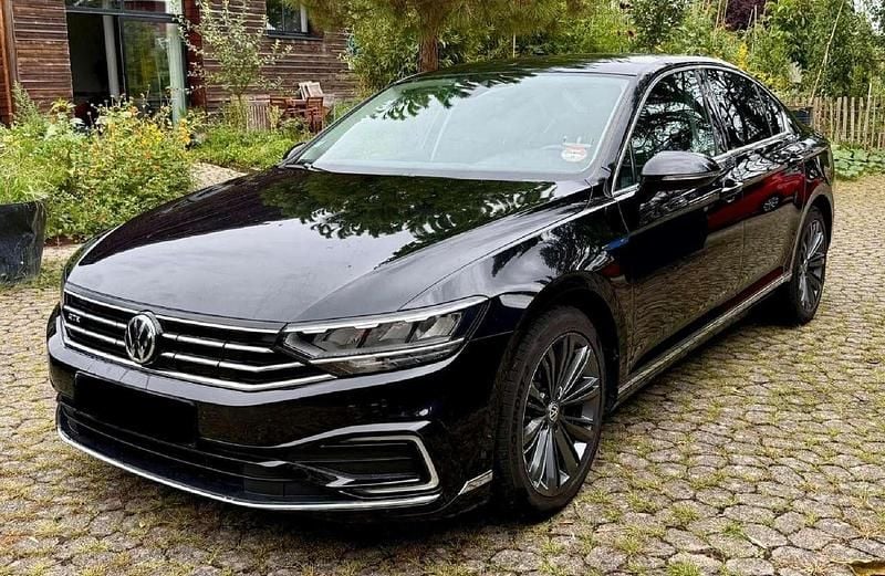 Gebraucht VW Passat GTE 218 PS (160 kW) 2021 Schwarz Limousine