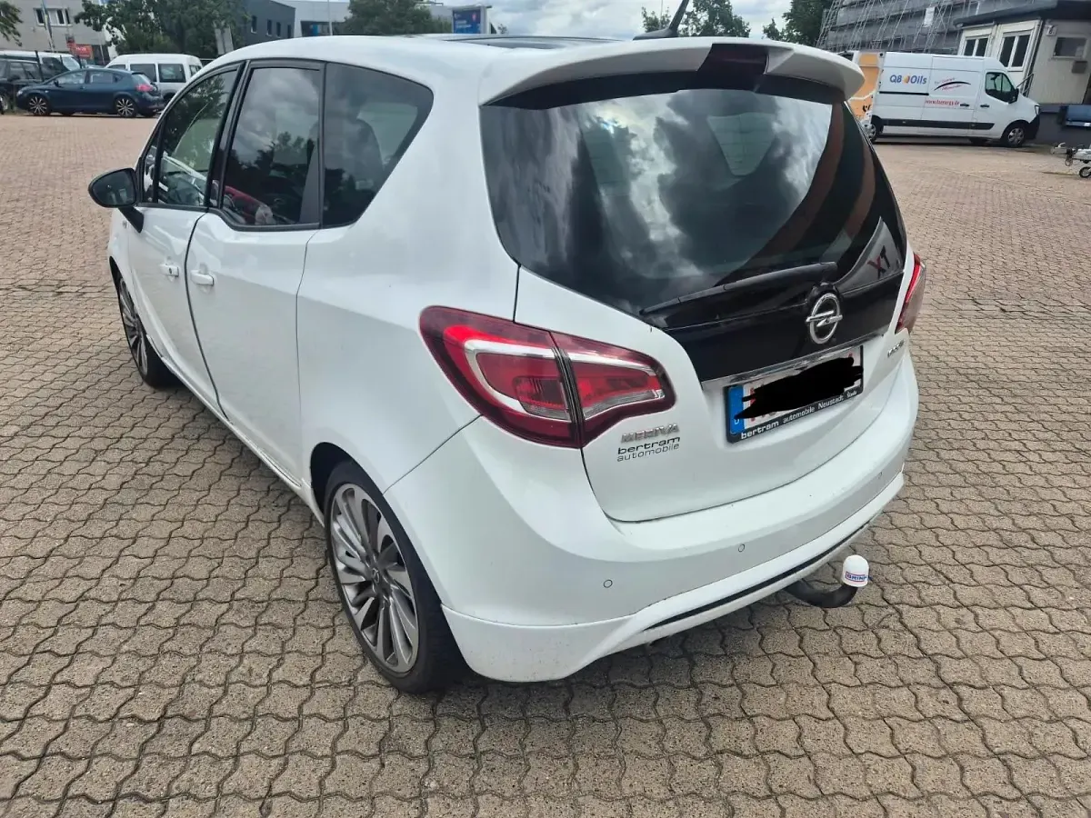 Gebraucht Opel Meriva 135 PS (99 kW) 2015 Weiß Van / Kleinbus