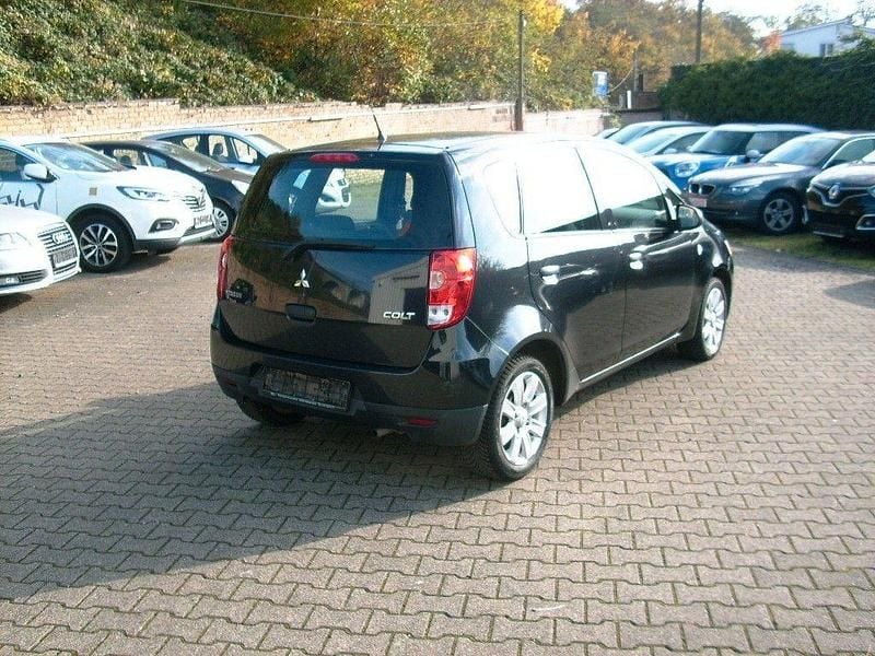 Gebraucht Mitsubishi Colt 75 PS (55 kW) 2013 Schwarz Limousine