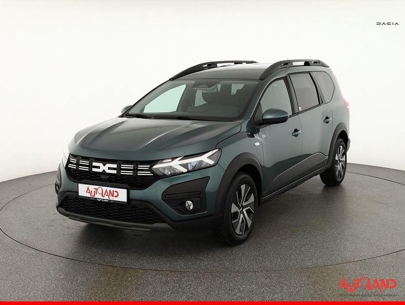 Grün Neu 2025 Dacia Jogger Expression Van / Kleinbus | 21.785 € (Fairer Preis) - Bild 1/4