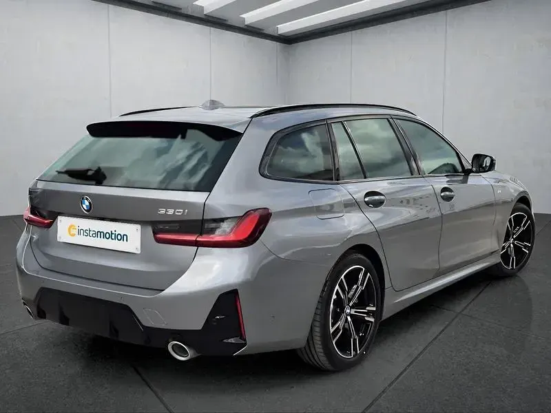 Gebraucht BMW 330 245 PS (180 kW) 2025 Grau Kombi