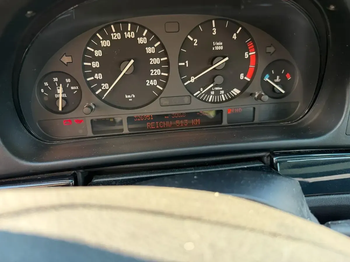 Gebraucht BMW 525 163 PS (119 kW) 2002 Kombi