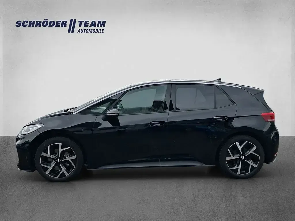 Gebraucht VW ID.3 Pro 150 kW (204 PS) 2024 Grenadillschwarz metallic Kleinwagen