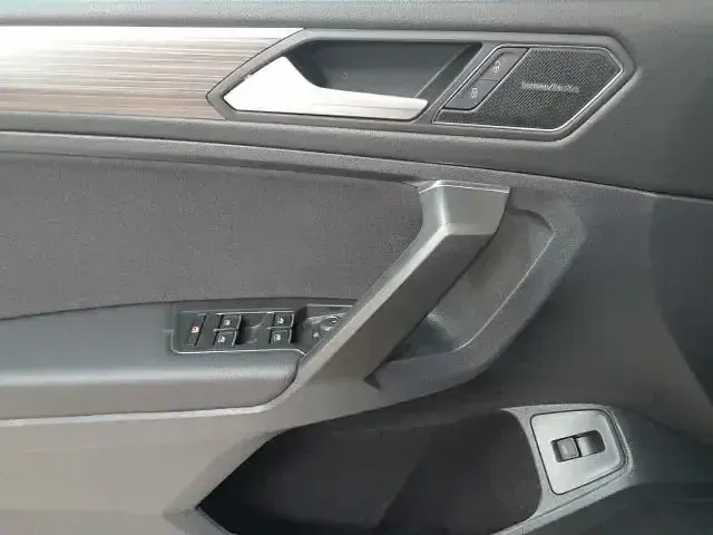 Gebraucht VW Tiguan Allspace Life 150 PS (110 kW) 2022 Andere SUV