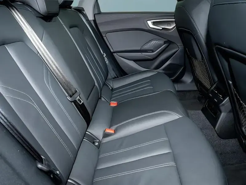 Gebraucht Audi A5 204 PS (150 kW) 2025 Schwarz Kombi