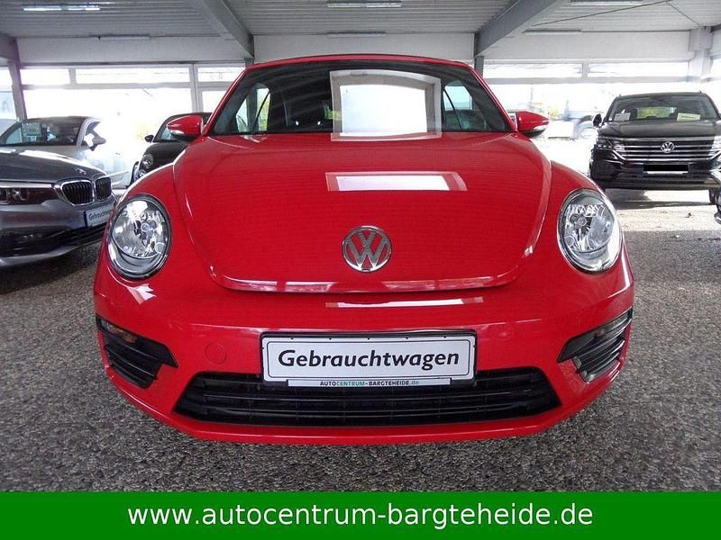 Gebraucht VW Beetle 105 PS (77 kW) 2018 Rot Kleinwagen