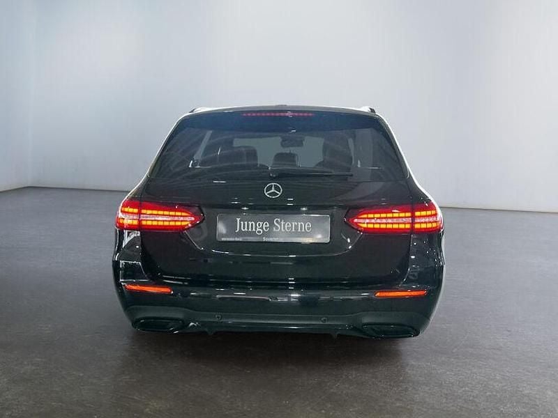 Gebraucht Mercedes E400 AMG 330 PS (242 kW) 2021 Schwarz