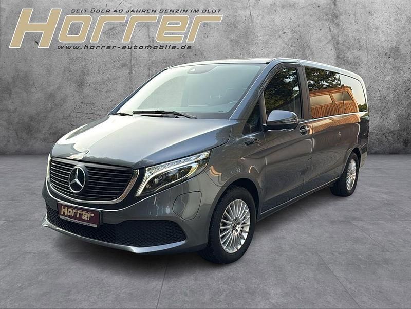 Grau Gebraucht 2022 Mercedes EQV300 Van / Kleinbus | 39.740 € (Guter Preis) - Bild 1/4