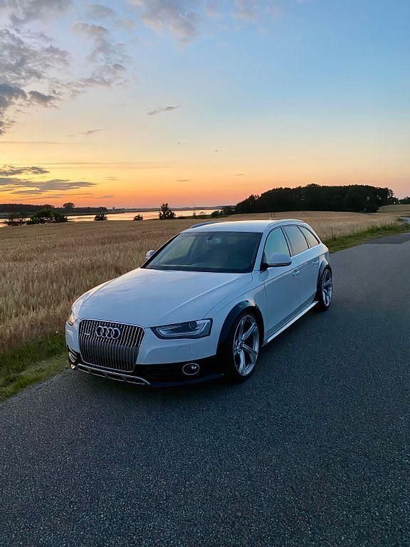 Weiß Gebraucht 2014 Audi A4 Allroad Kombi | 13.285 € (Teuer) - Bild 1/4