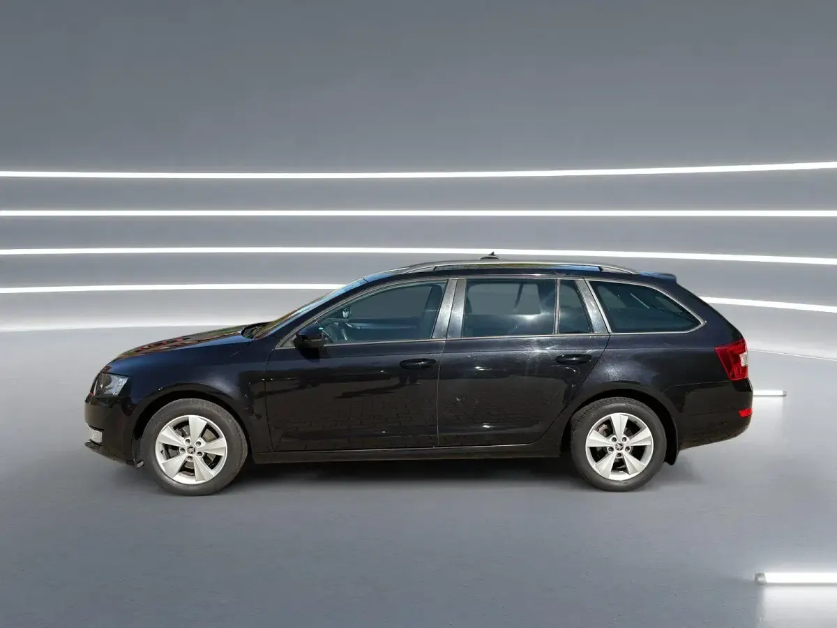 Gebraucht Skoda Octavia Elegance 140 PS (102 kW) 2014 Schwarz Kombi