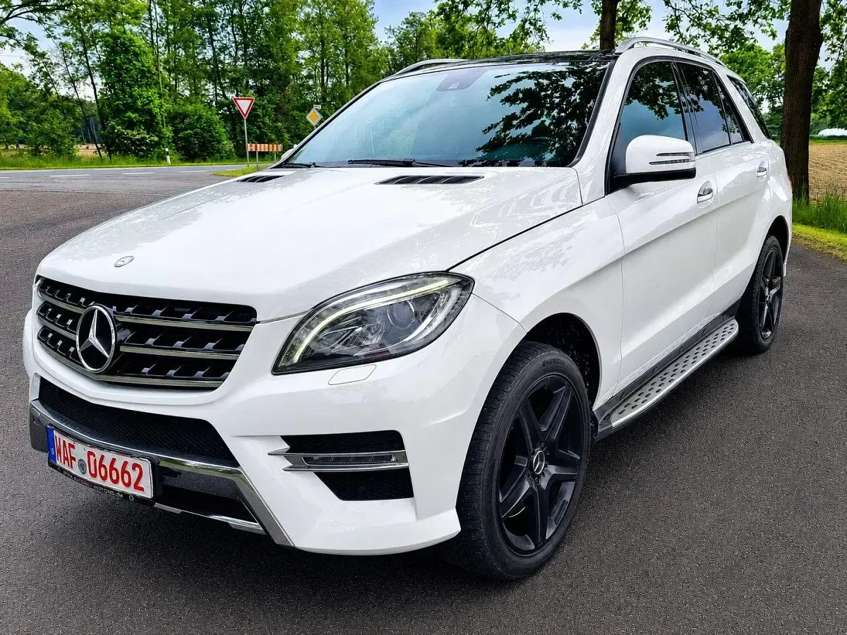 Gebraucht Mercedes ML500 AMG 408 PS (300 kW) 2014 Weiß SUV