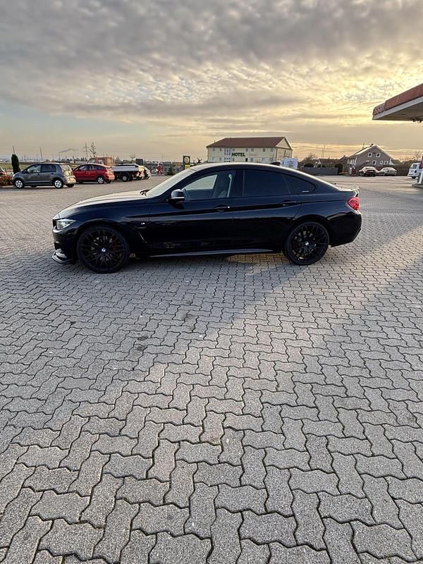 Gebraucht BMW 440 326 PS (239 kW) 2017 Schwarz Coupé