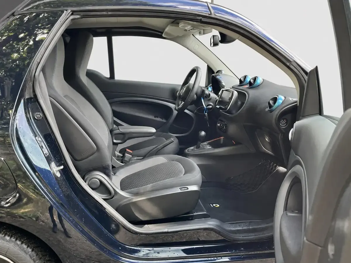 Gebraucht Smart ForTwo Electric Drive Exclusive 60 kW (82 PS) 2023 Blau metallic Cabrio