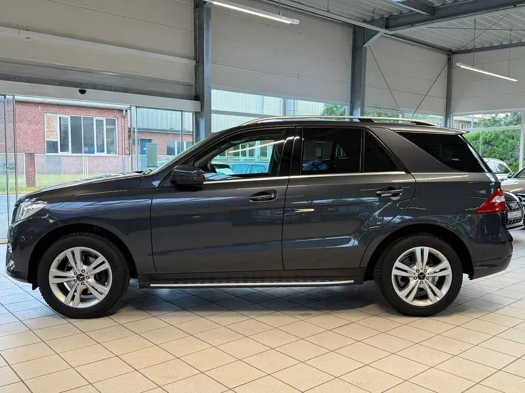Gebraucht Mercedes ML350 306 PS (225 kW) 2012 Grau SUV