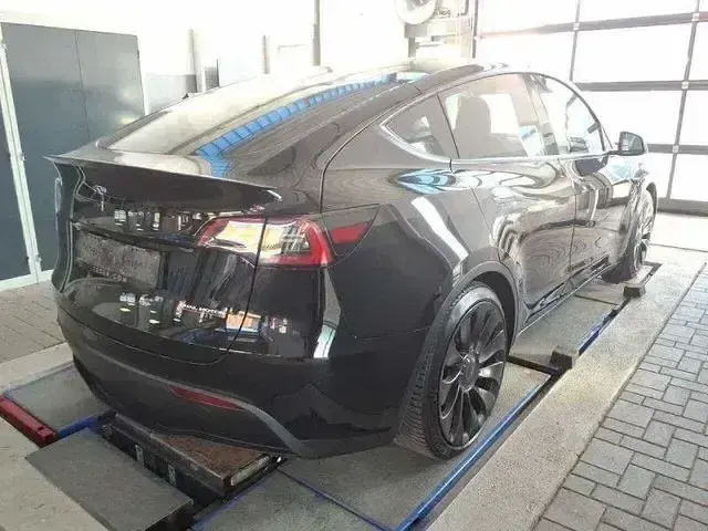 Used Tesla Model Y Performance 392 kW (534 HP) 2023 Black SUV