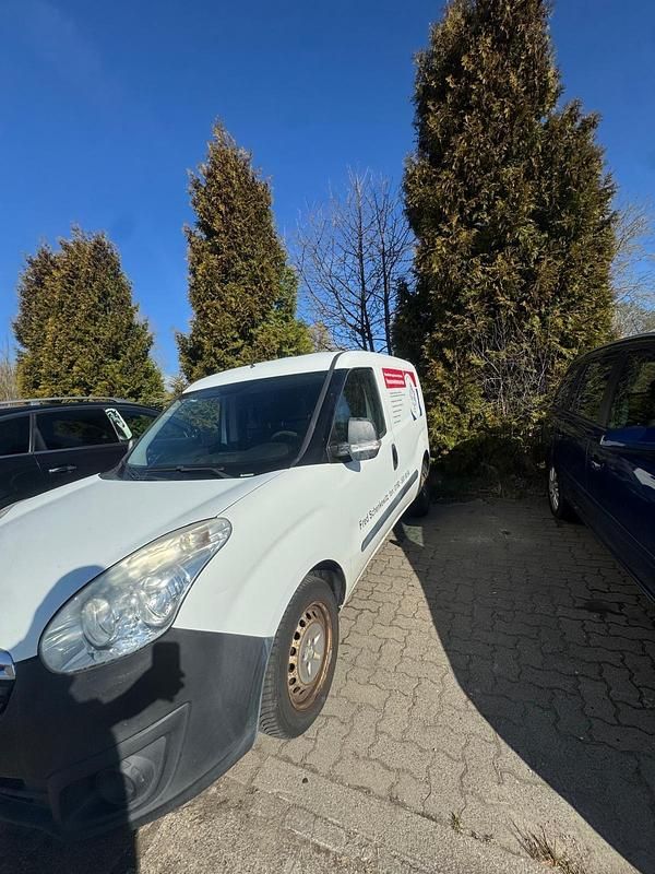 Gebraucht Opel Combo 90 PS (66 kW) 2015 Weiß Van / Kleinbus