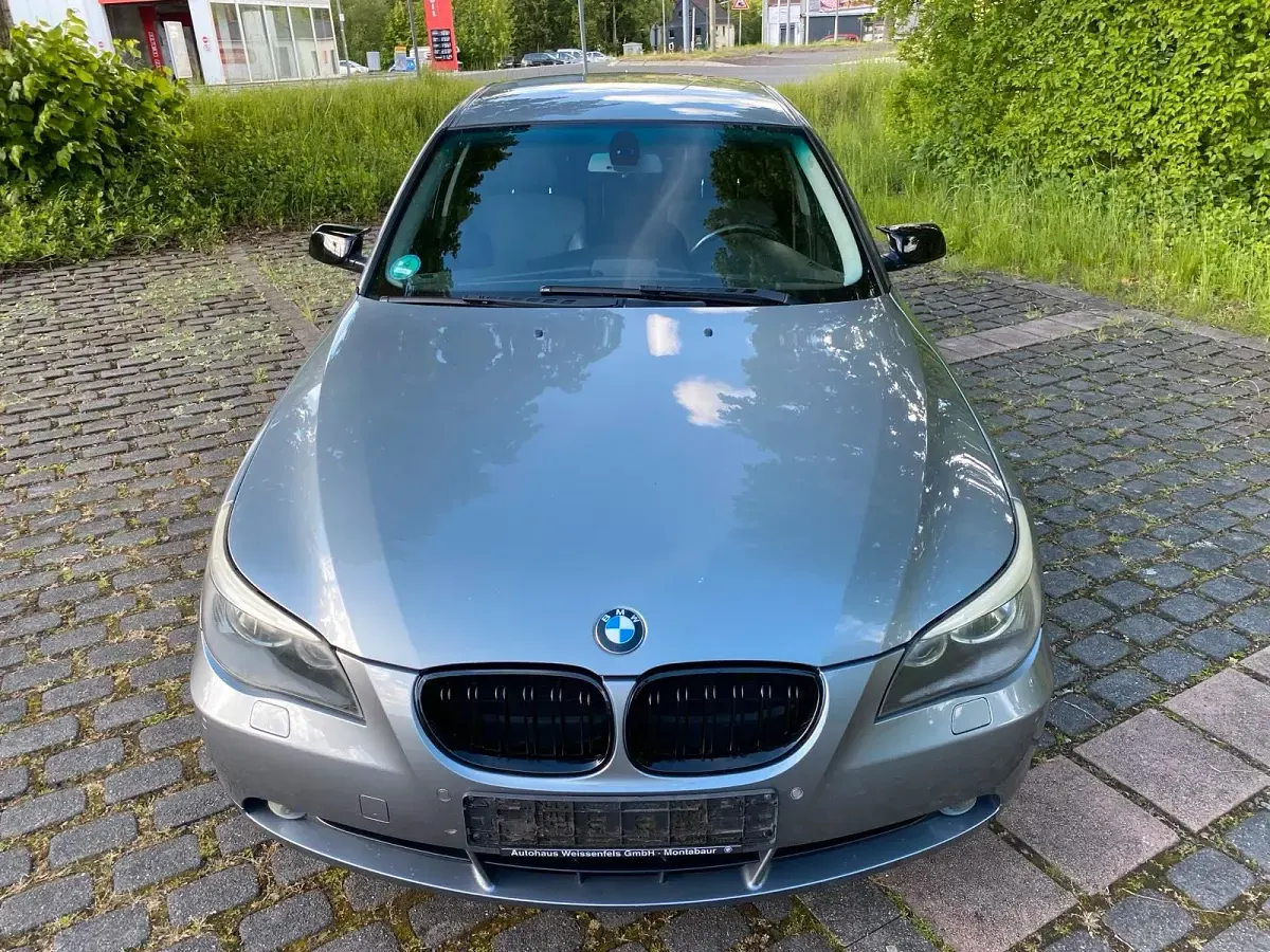 Gebraucht BMW 520 170 PS (125 kW) 2004 Grau Limousine