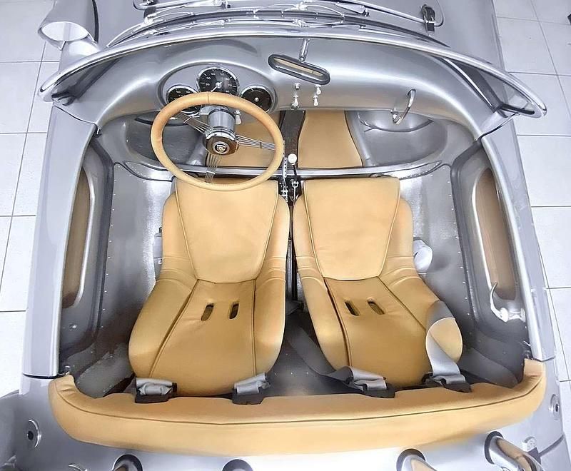 Gebraucht Porsche 550 145 PS (106 kW) 1987 Silber Cabrio