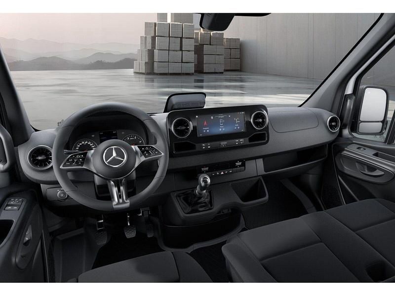 Gebraucht Mercedes Sprinter 150 PS (110 kW) 2024 Arktikweiß Van
