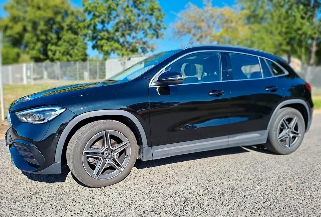 Gebraucht Mercedes GLA200 AMG line 163 PS (119 kW) 2022 Schwarz SUV