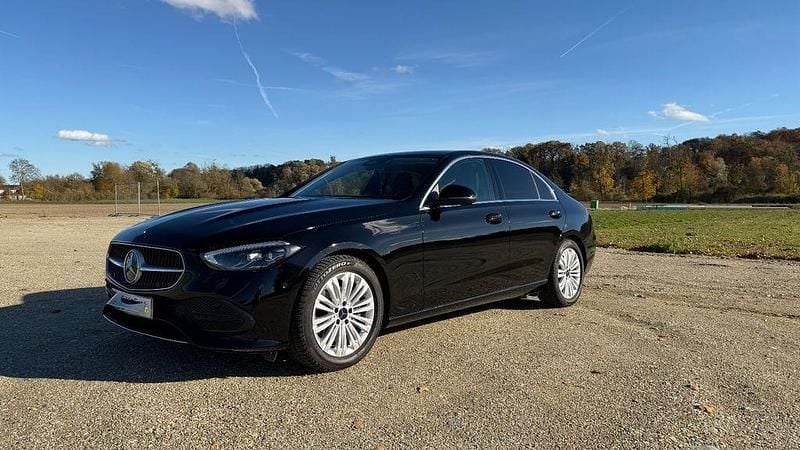 Schwarz Gebraucht 2024 Mercedes C180 Advanced Limousine | 33.500 € (Superpreis) - Bild 1/4