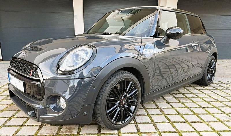 Grau Gebraucht 2019 Mini Cooper S Kleinwagen | 17.700 € (Guter Preis) - Bild 1/4