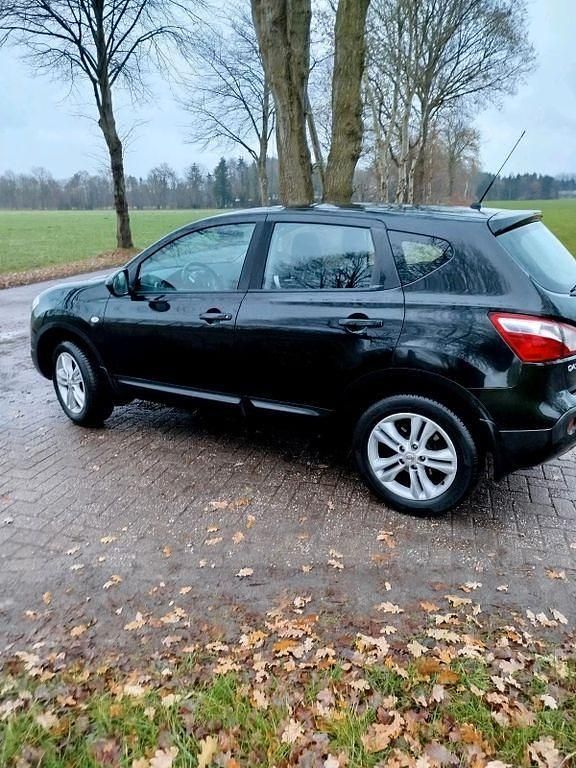 Schwarz Gebraucht 2011 Nissan Qashqai Acenta SUV | 6.000 € (Fairer Preis) - Bild 1/4