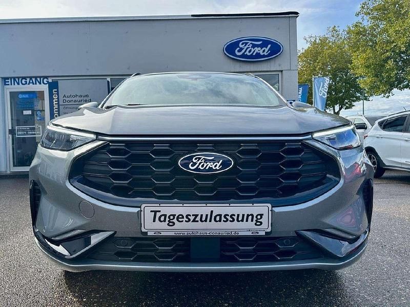 Neu Ford Kuga ST-Line 186 PS (136 kW) 2025 Solarsilber SUV
